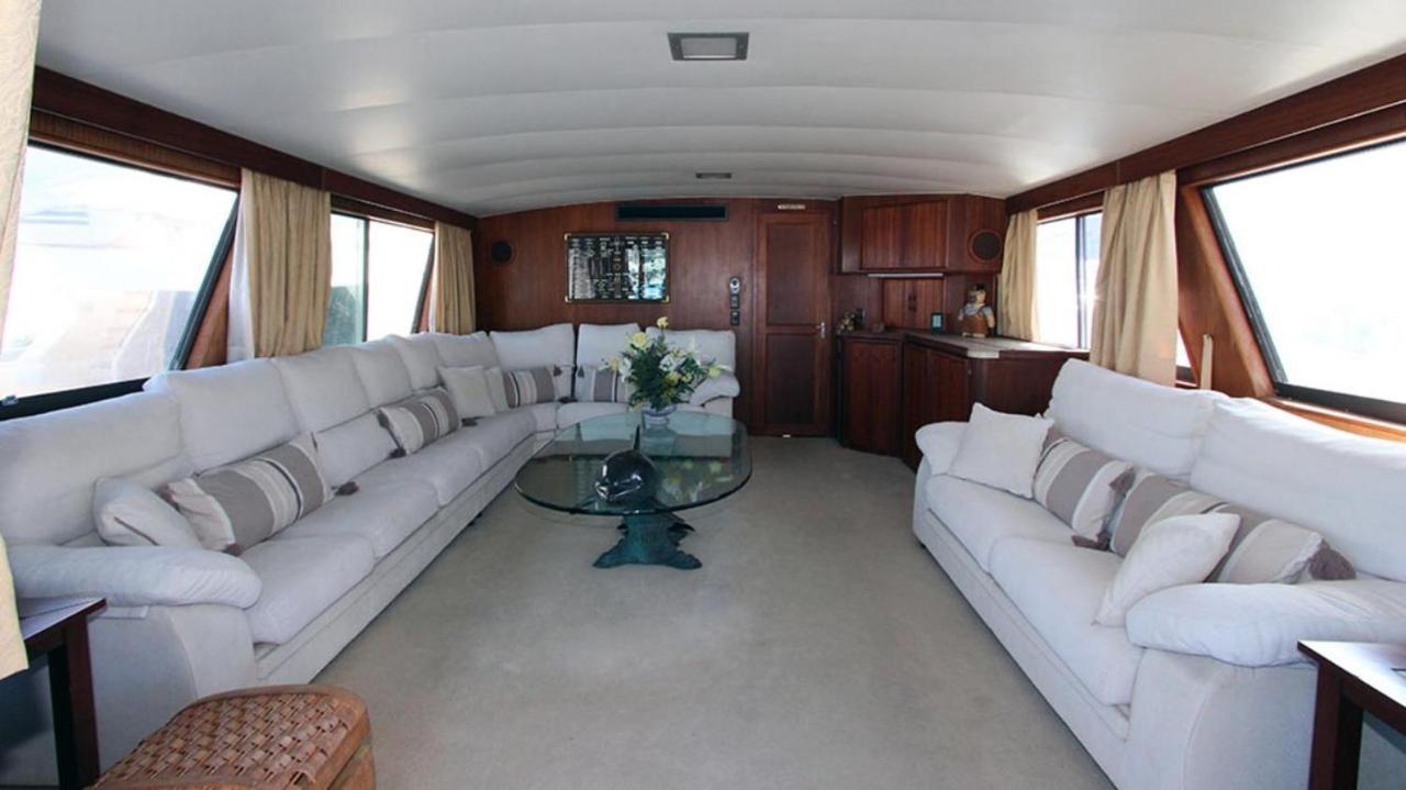 Hotel Yacht Our Alissa San Adrián de Besós Zewnętrze zdjęcie