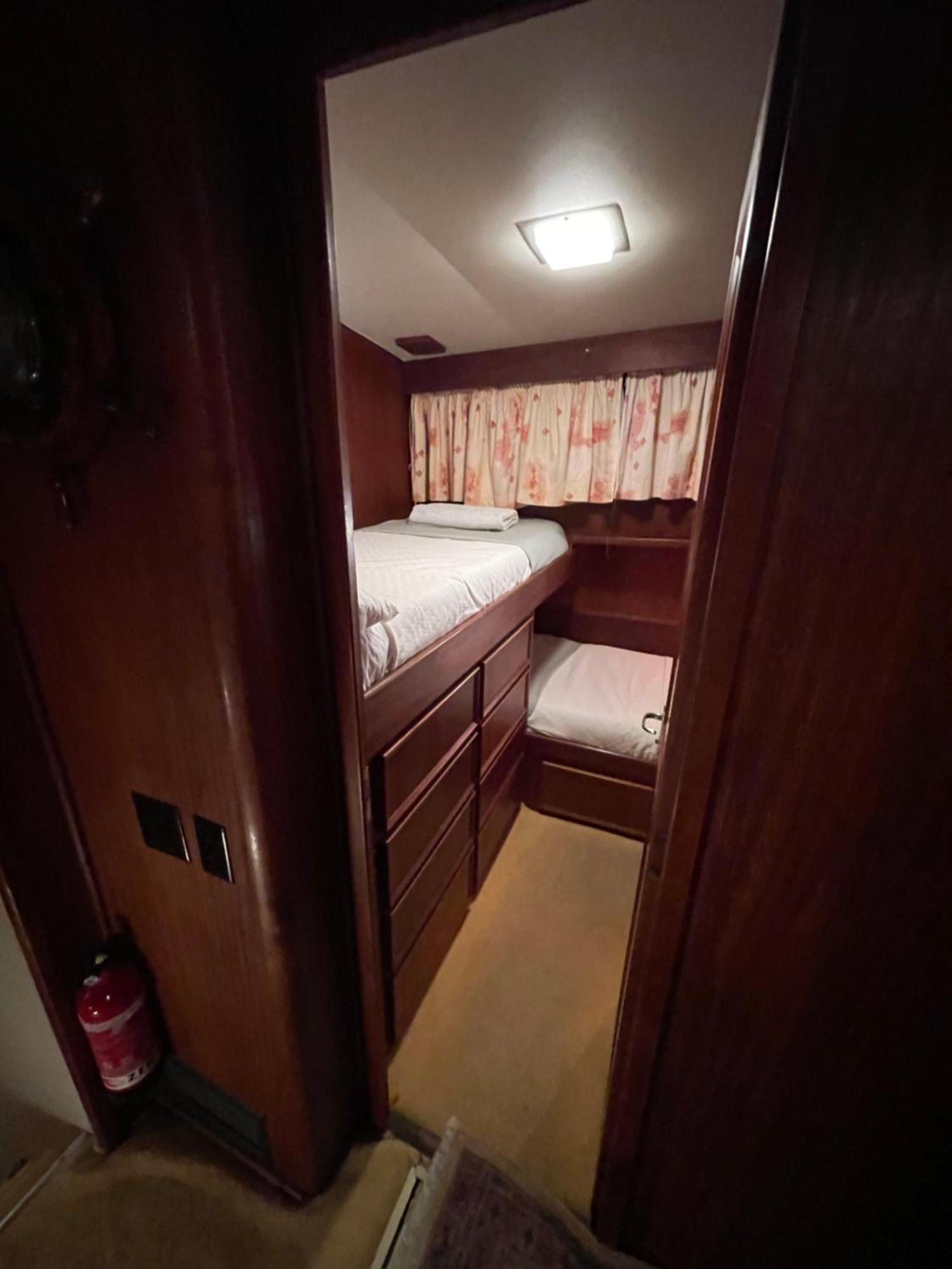 Hotel Yacht Our Alissa San Adrián de Besós Zewnętrze zdjęcie