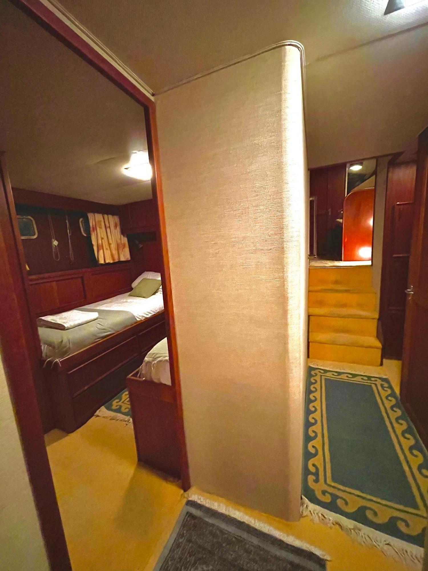 Hotel Yacht Our Alissa San Adrián de Besós Zewnętrze zdjęcie